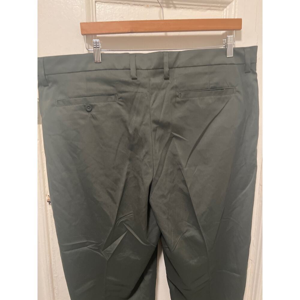 Men's Amazon Essentials Classic Fit Pants Olive NWT Size 42W X 34L - Picture 6 of 10